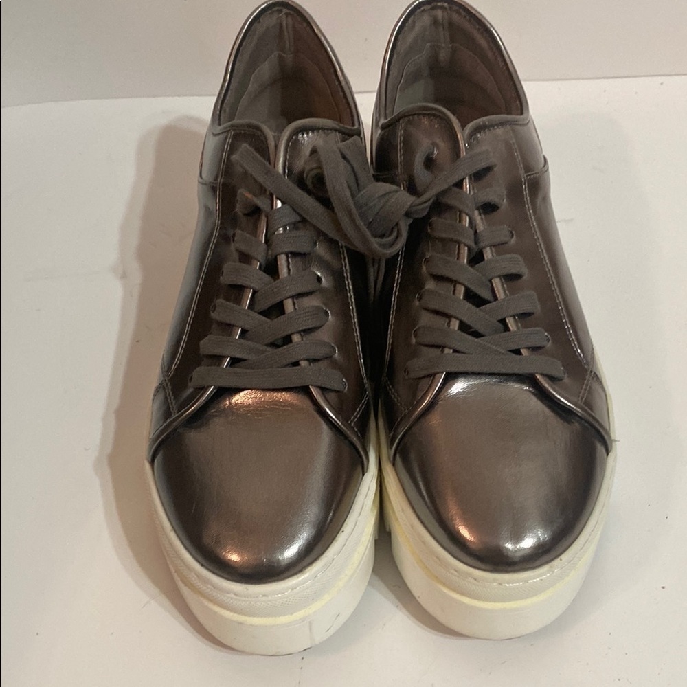 Steven Madden Metallic Sneakers Size 9M - Picture 2 of 8